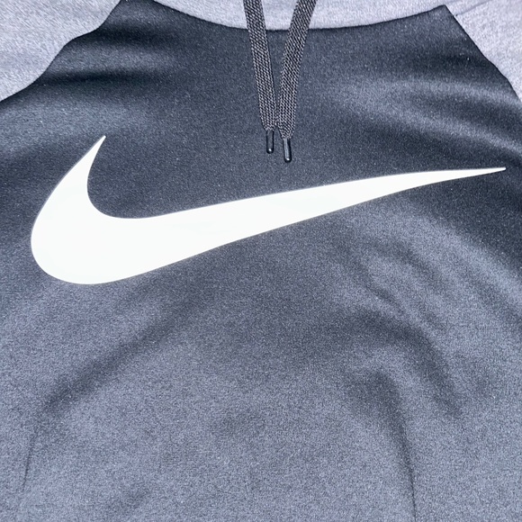 Nike Dri-Fit Hoodie Black Gray Pullover Sweatshirt Big Center Swoosh Men’s Large - Picture 3 of 6